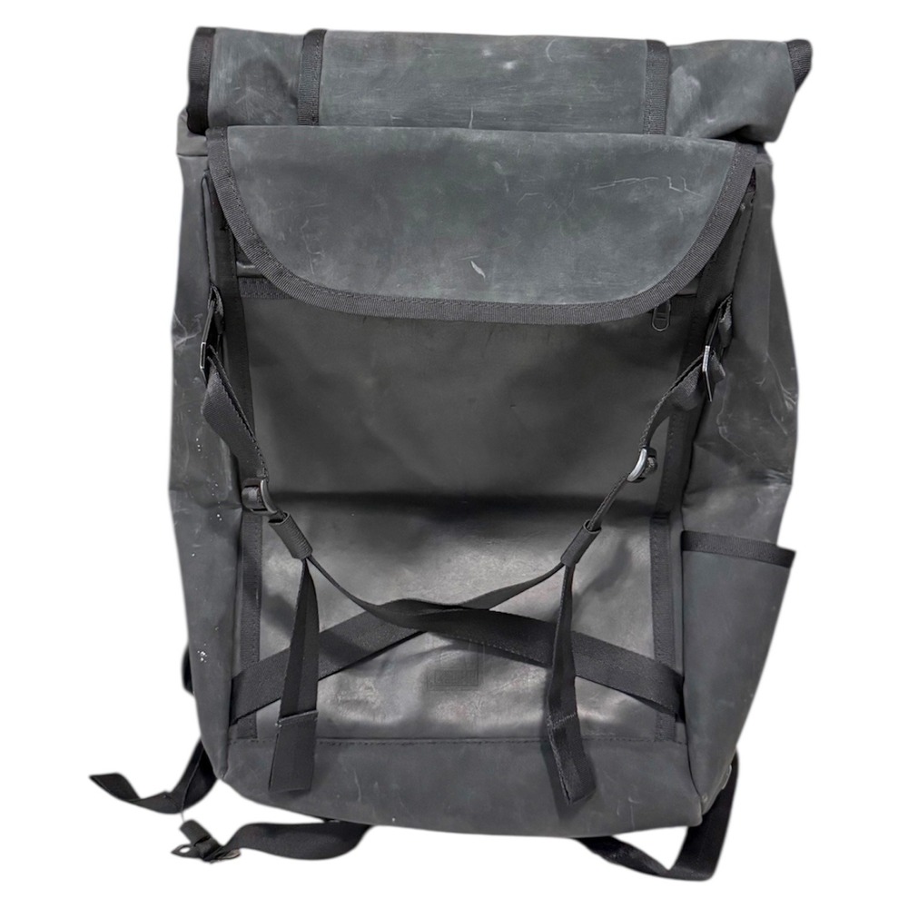Chrome Industries Bravo 2.0 rolltop backpack weather-resistant - 20 to 32 liters